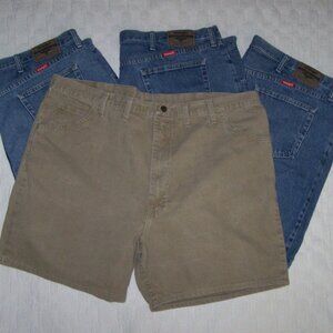 Men’s 4 Pair Wrangler Denim Shorts 46